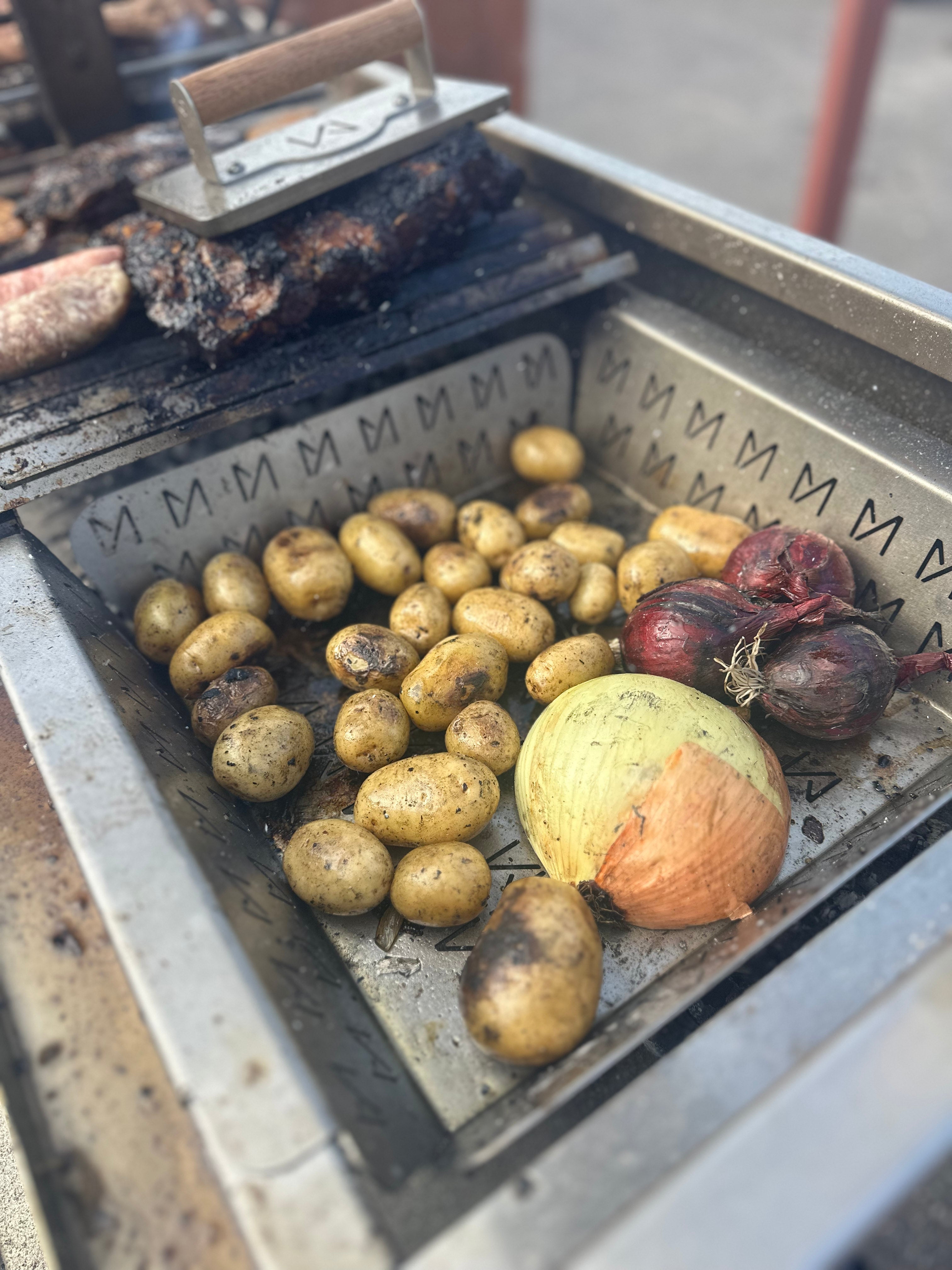 The Sizzle Tray for the Asador